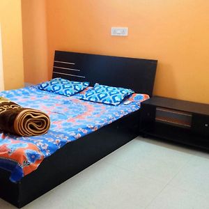 Deluxe King Studio